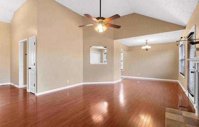Photo - 1390 Whitt Ln