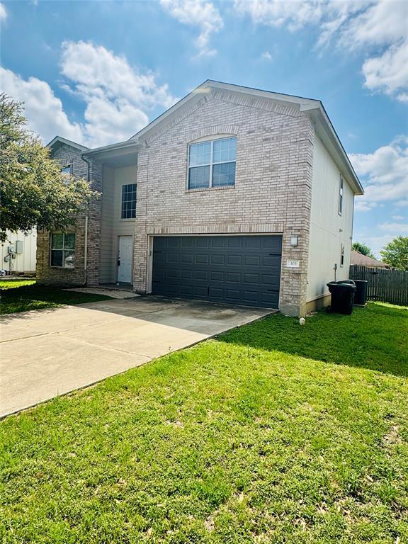 Photo - 303 Wegstrom St