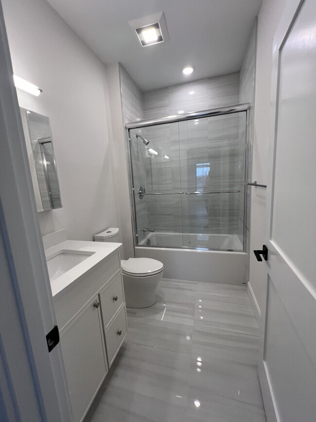 Photo - 5 Adamson St Unit 3