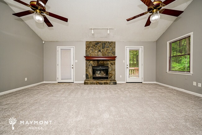 Photo - 145 Glenloch Pkwy