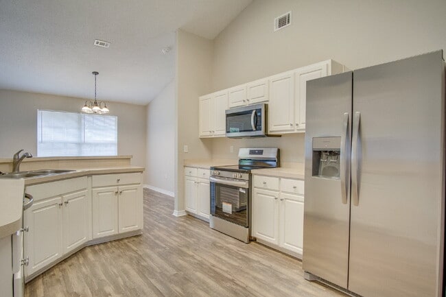 Photo - Holley by the Sea Home – 4 Bedrooms, Great...