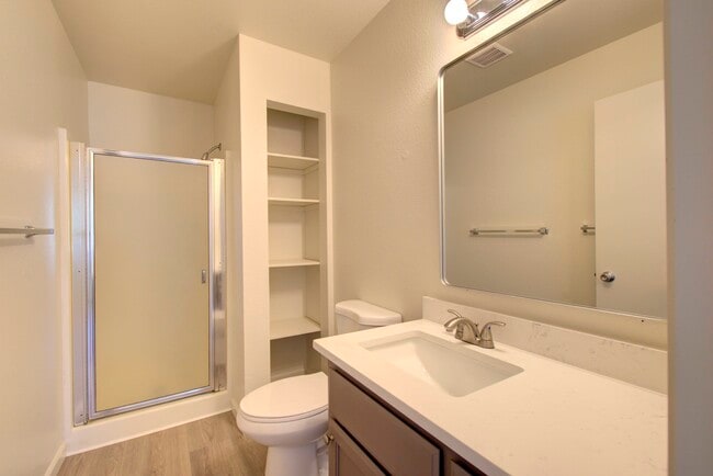 Photo - 202 W 19th Ave