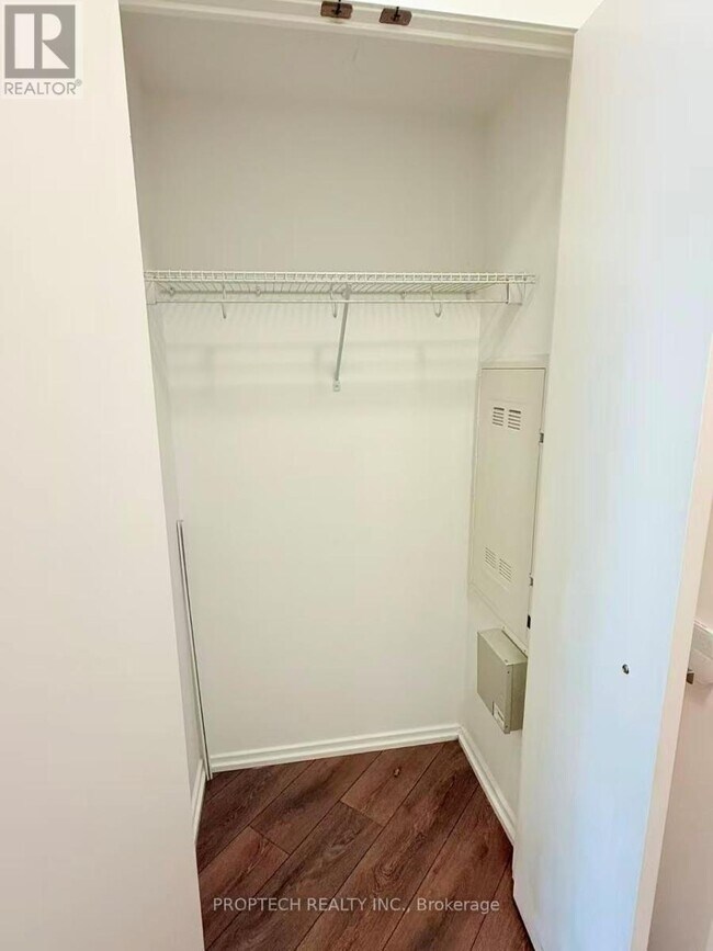 Photo - 45 Charles St E Unit 707