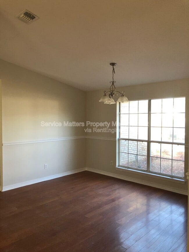 Photo - 4421 Amberwood Cir