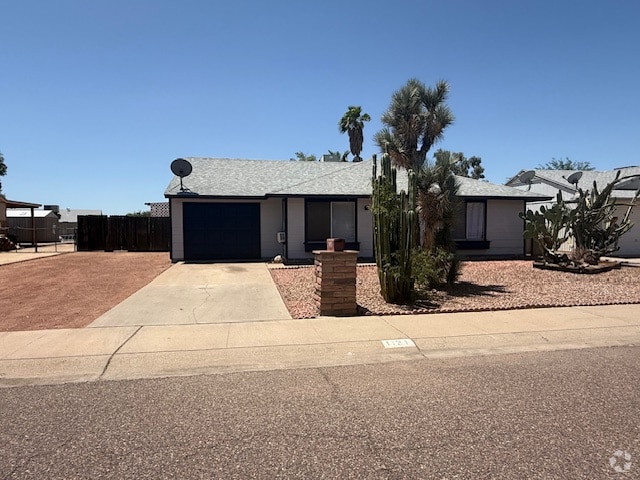 Building Photo - 1131 W Ross Ave Rental