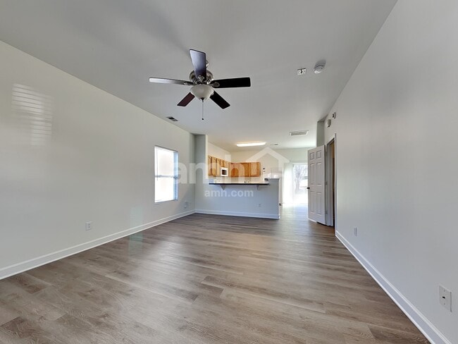 Photo - 8312 Ainsworth St