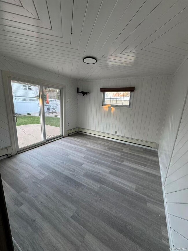 Photo - 6 Serpentine Ln