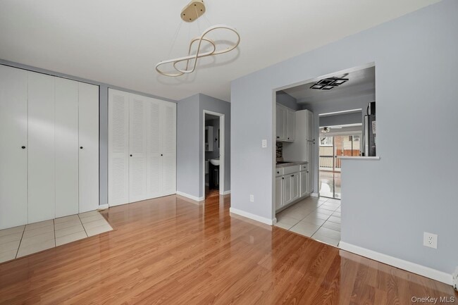 Photo - 71 Roosevelt Dr