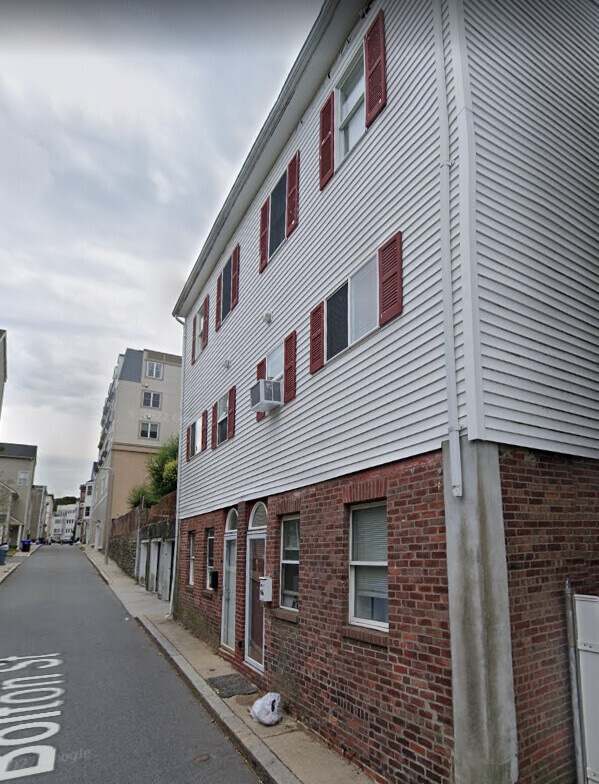 Photo - 269 Bolton St Unidad 2A