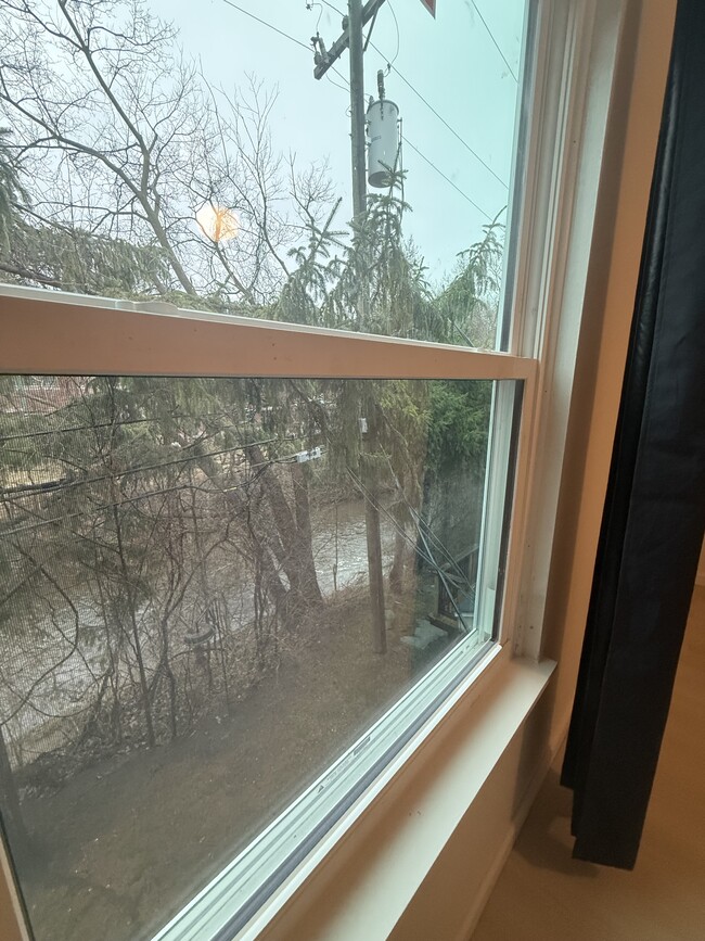 Building Photo - 509 E University Dr Unit 508