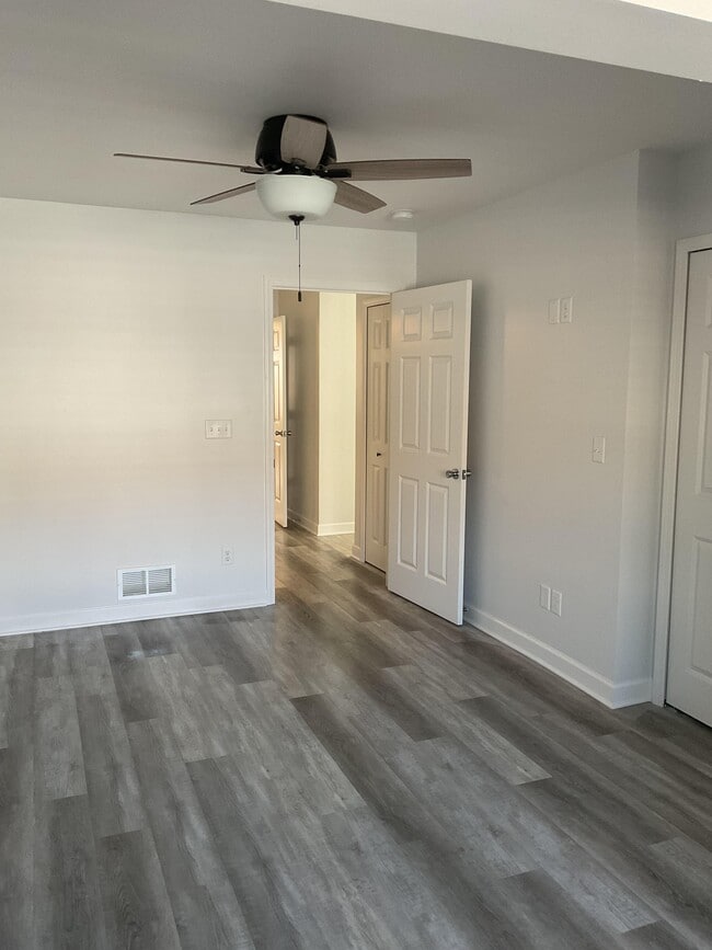 Photo - St. Albans Greens Townhouses and Apartments