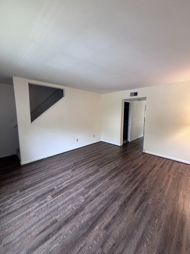 2643 Southbury Cir