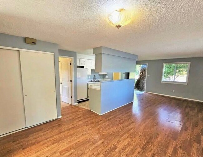 Photo - 1202 4th Ave