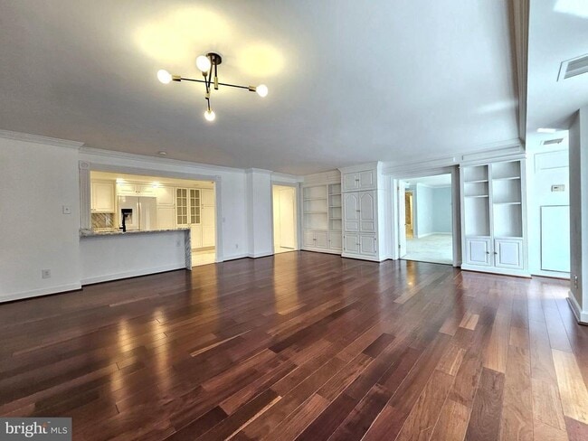 Photo - 1080 Wisconsin Ave NW Unidad 103/104