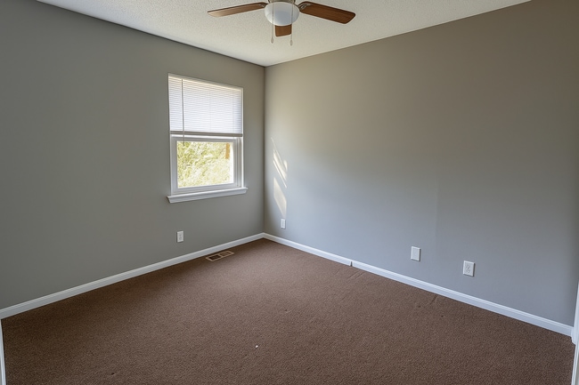 Photo - 3712 Case St