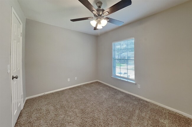 Building Photo - 9530 Cabin Creek Dr