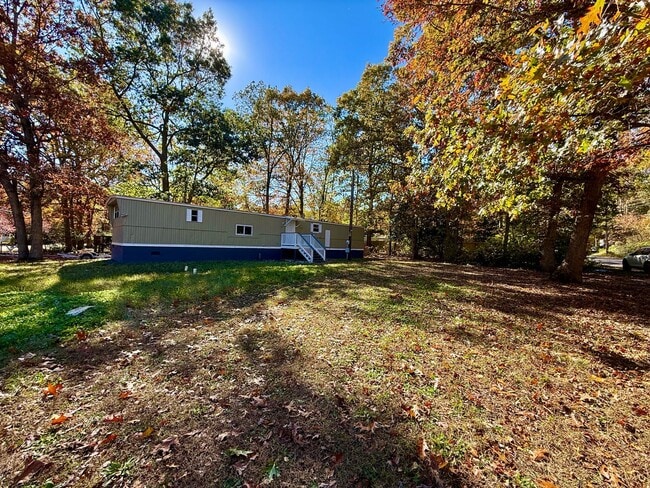 Building Photo - Spacious 2 bed, 1.5 bath Home FOR RENT in ...