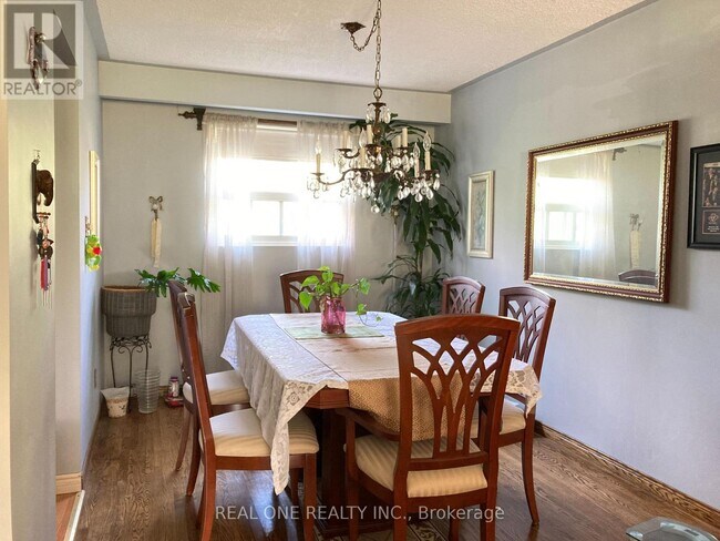 Photo - 45 Chalet Rd