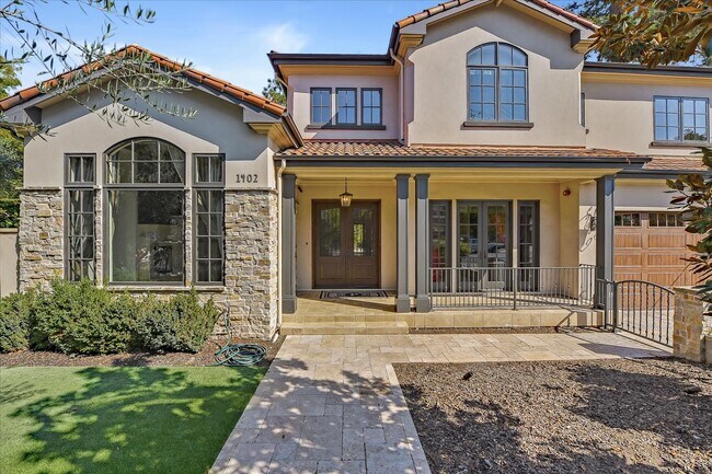 Photo - 1402 Lupton Ave