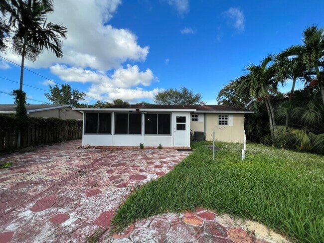 Photo - 2448 SW 42nd Terrace