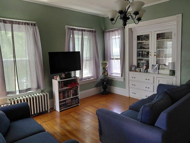 583 Pontiac Ave Unit 2