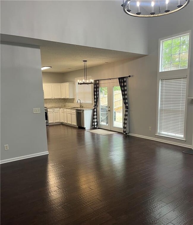 Photo - 501 Mullein Trace