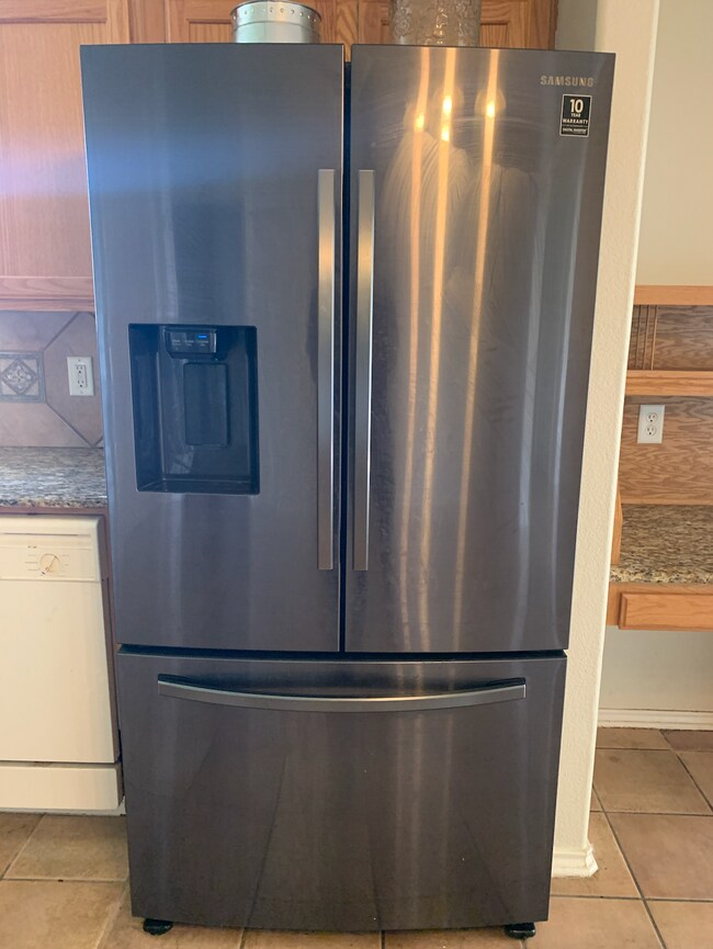 Photo - 1600 Quarry Dr