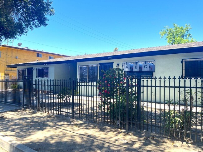 1594 Sepulveda Ave Unit B