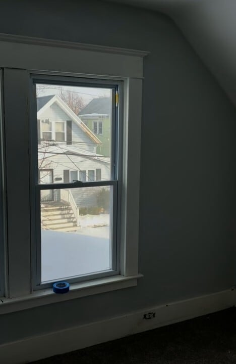 Photo - 160 Zenner St