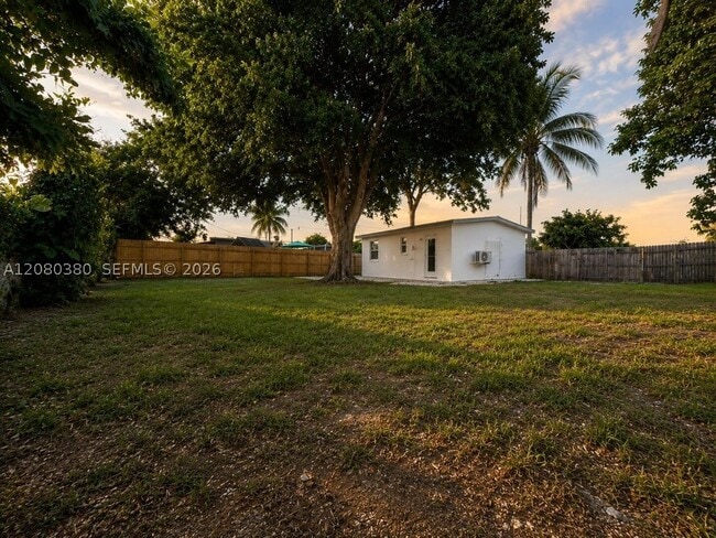 Photo - 5264 NE 20th Ave
