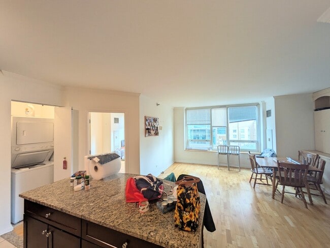 Photo - 33 W Ontario St Unit 17C