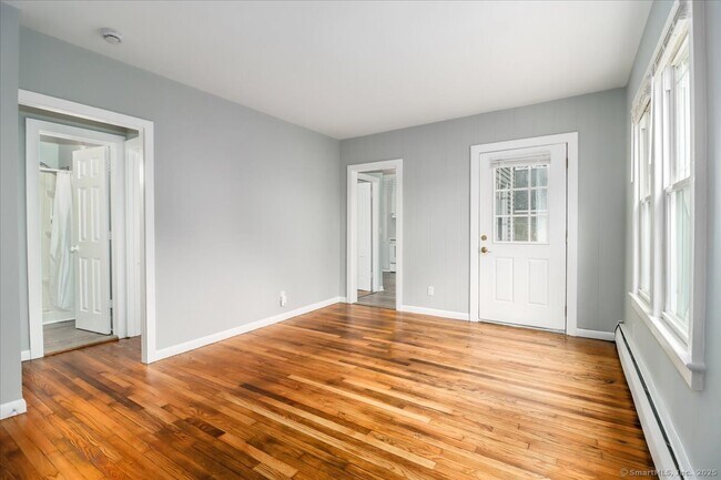 Photo - 9 Nicholas Square Unit A