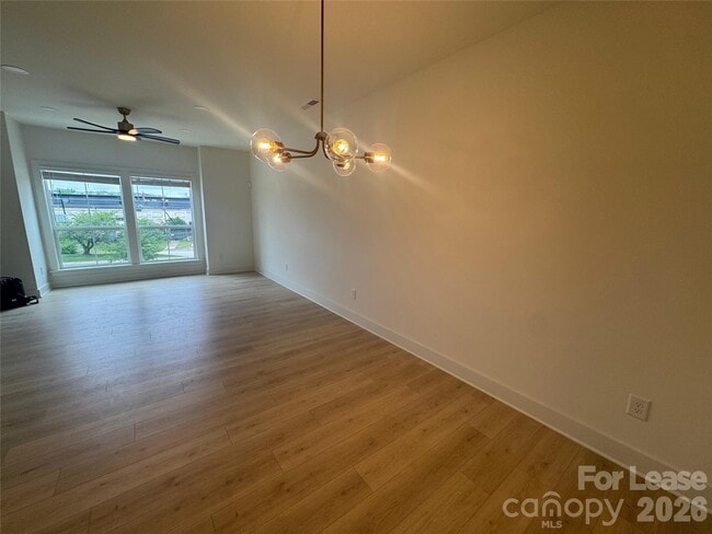 Photo - 3011 Casting St
