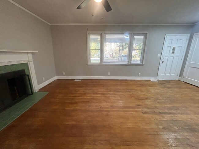 Photo - 623 S Beltline Blvd