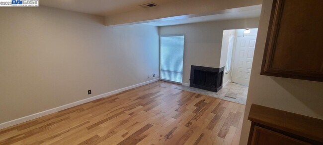 Photo - 5406 Black Ave