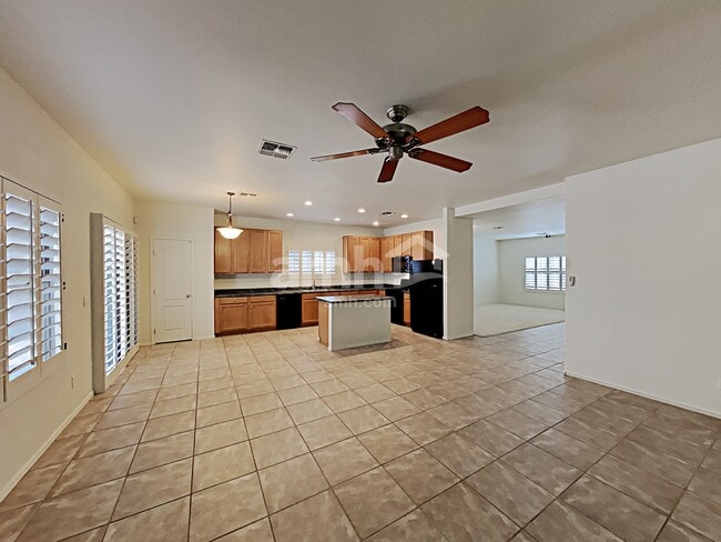 Photo - 1210 E Beth Dr