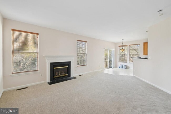 Building Photo - 8712 Tarrytown Ct