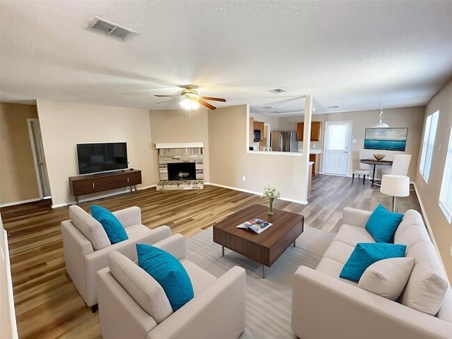 Photo - 5405 Shiver Rd