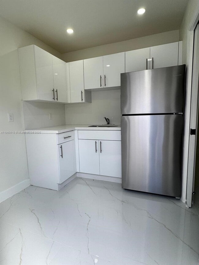 Photo - 9815 SW 21st St Unit 1