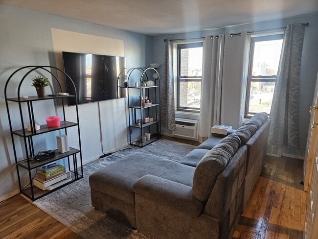 Photo - 5803 Calloway St Unit Forest Hills Chateau apt