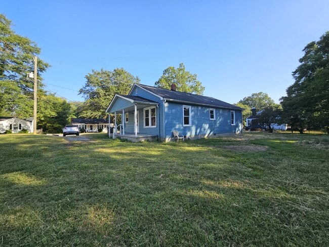 Photo - 824 Hamrick St