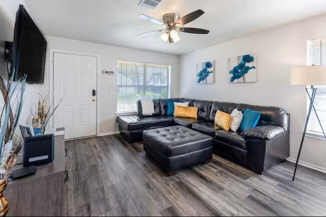 Photo - 2304 Smith Branch Blvd