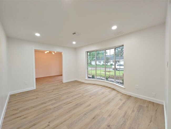 Photo - 4106 Clovernook Ln