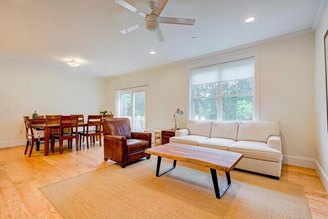 Photo - 23 Lily Pond Ln