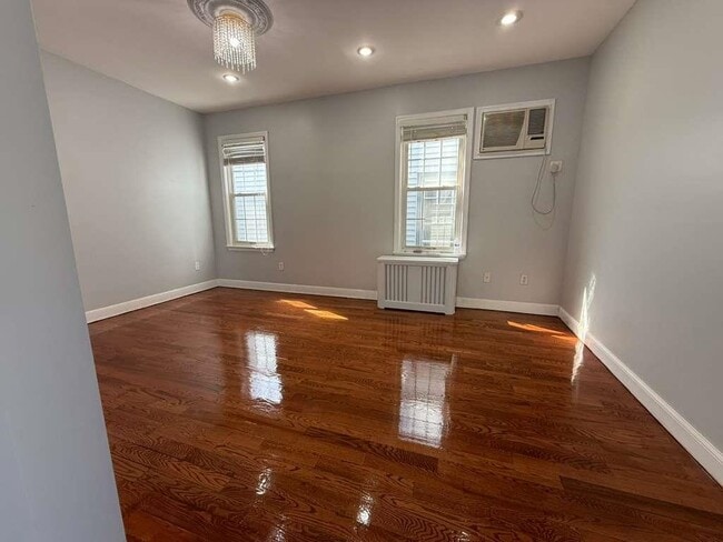 Photo - 18 W 49th St Unit 2