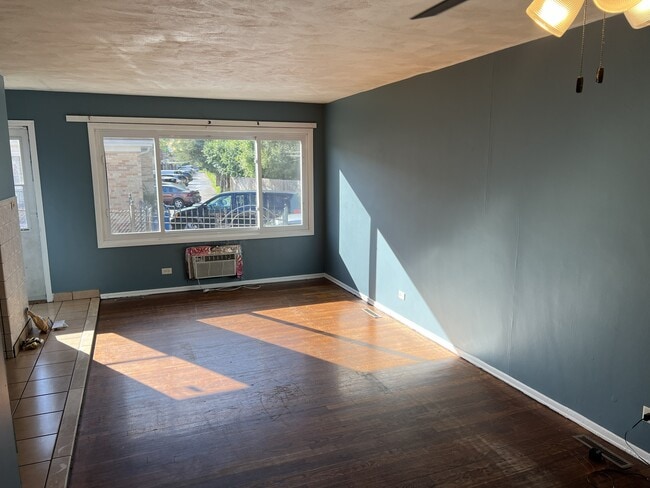 Photo - 82 W Michael Ln Unit Apt C