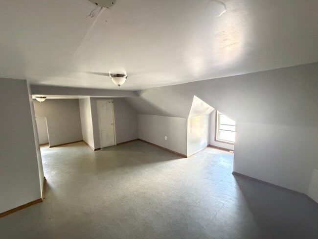 Photo - 224 7th St Unidad 224 7th St UP