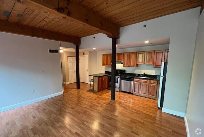 Building Photo - 335 Cypress St Unit 1J Rental
