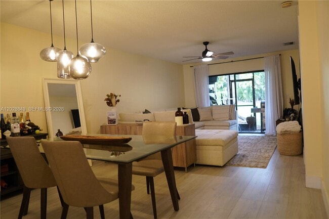 Photo - 453 Lakeview Dr