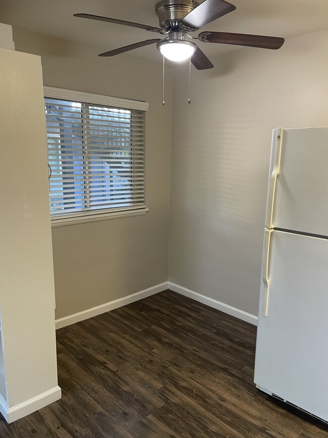 Photo - Huntington Apartments